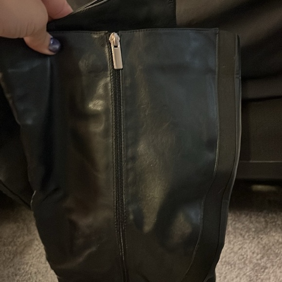 Avenue Black Heeled Boots for Women - Picture 3 of 3